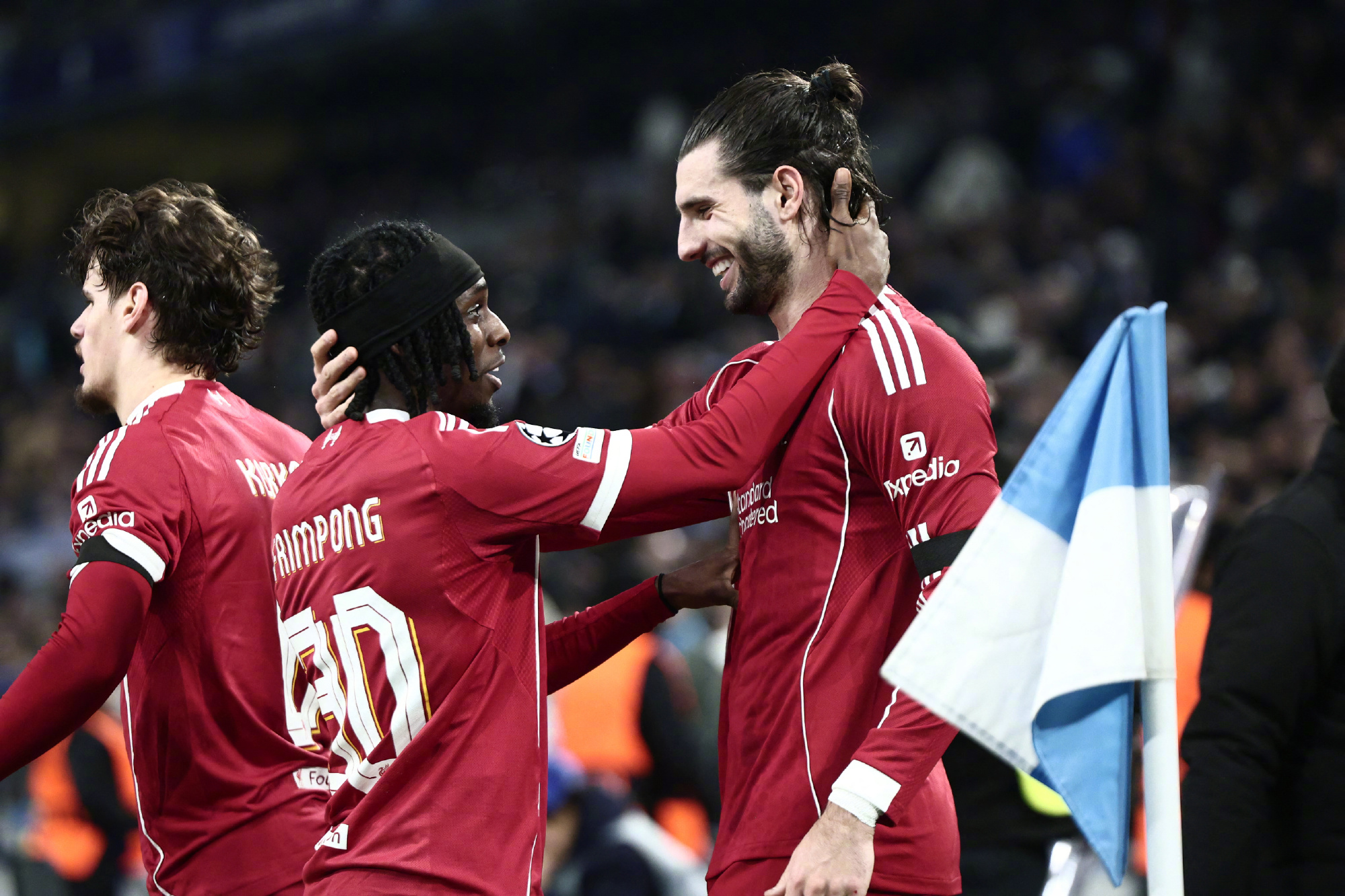 爱游戏官网下载-关于利物浦迎欧超杯关键赛,转会期战术微调,球迷炸锅,控场能力受关注的信息