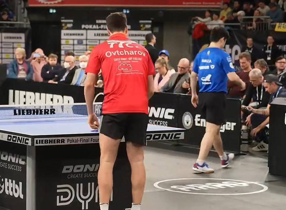 爱游戏体育-包含赛地聚焦：德国杯加时末段热度飙升，上海久事扳平良机，引发热议，资深球员宣示担当的词条