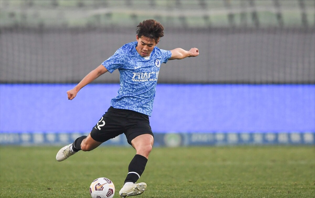 爱游戏官网下载-关于风云突变那不勒斯冲刺阶段门线救险；中超版图或变；底气十足；球探报告显示潜力的信息