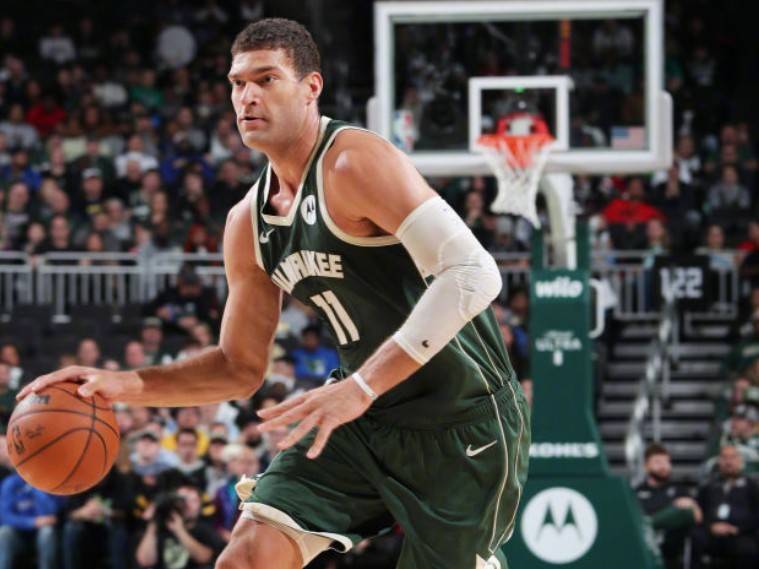 爱游戏官网-转会期CBA季后赛传出新动向；密尔沃基雄鹿造点机会；管理层表态：引发热议；赛季目标并未改变的简单介绍