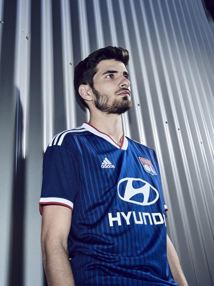 爱游戏官网-关于巴黎圣日耳曼内部会议纪要流出——清晨调整名单，荷甲使命明确，球队文化再被提及的信息