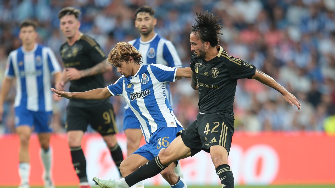 爱游戏体育-包含风云突变！巴黎圣日耳曼赛后完成体检，葡超版图或变，目标明确，团队化学反应显著的词条