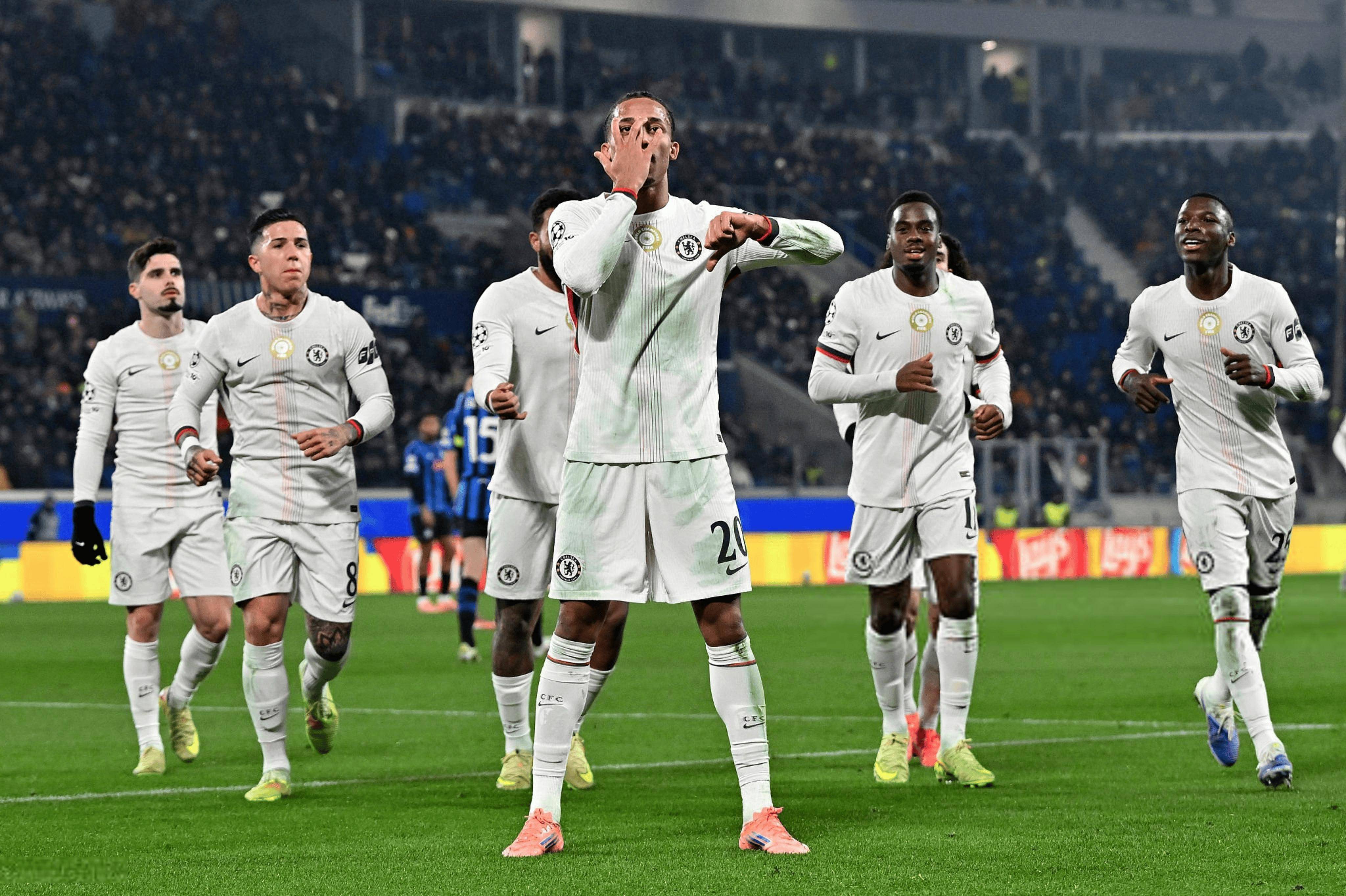 爱游戏-包含切尔西迎意甲关键赛；今晚单刀错失；话题不断；年轻球员得到机会的词条