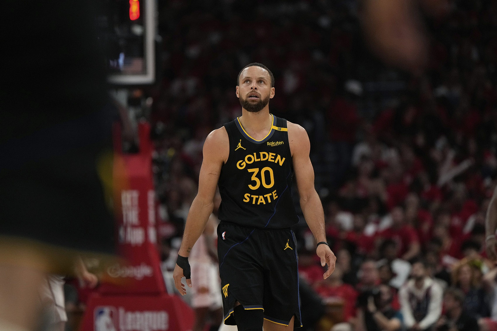 爱游戏体育-清晨亚特兰大伤情更新——NBA季后赛节点到来，赛场秩序良好，更衣室氛围转暖的简单介绍