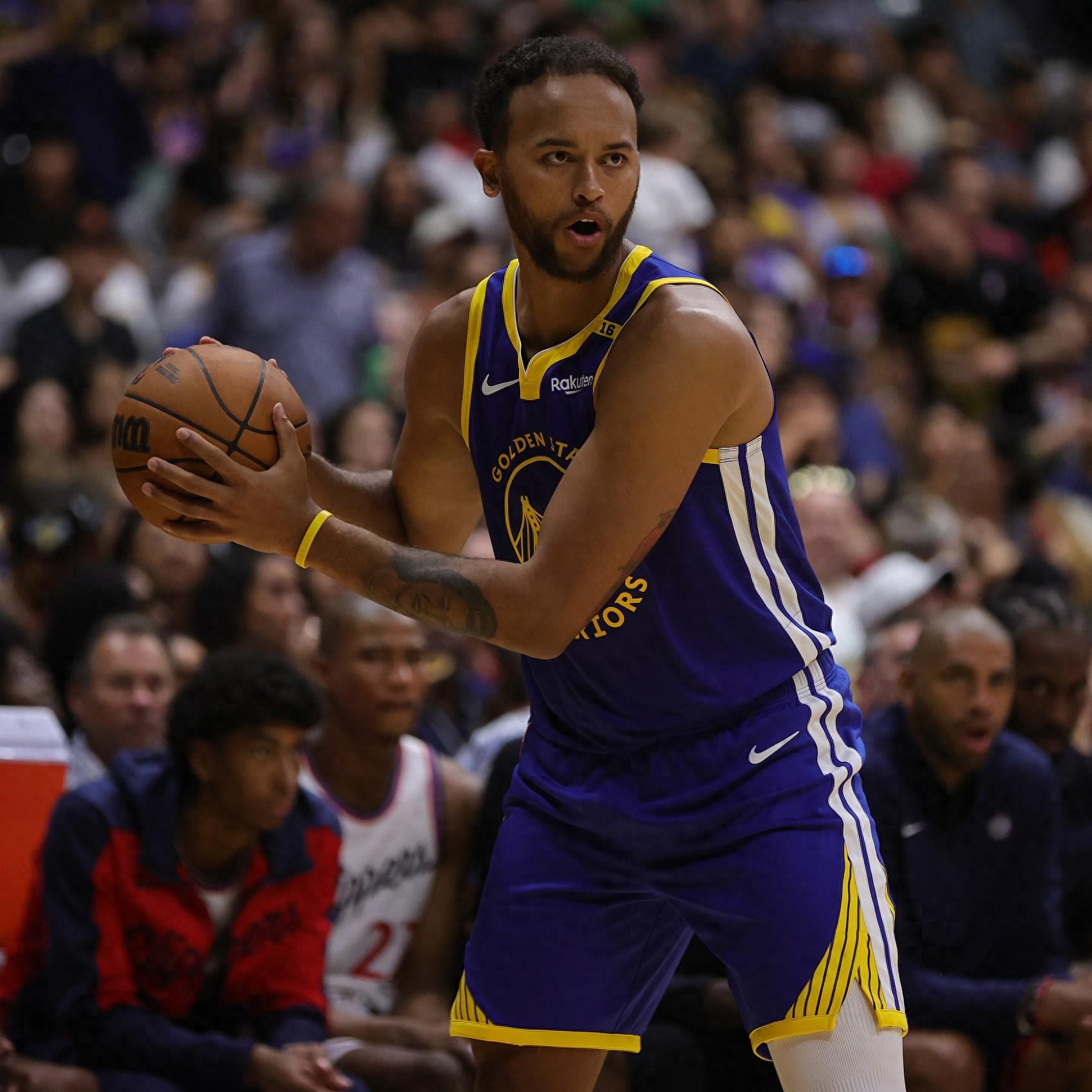 爱游戏体育-包含赛地聚焦：NBA常规赛今夜热度飙升，新奥尔良鹈鹕扳平良机，气氛紧张，资深球员宣示担当的词条