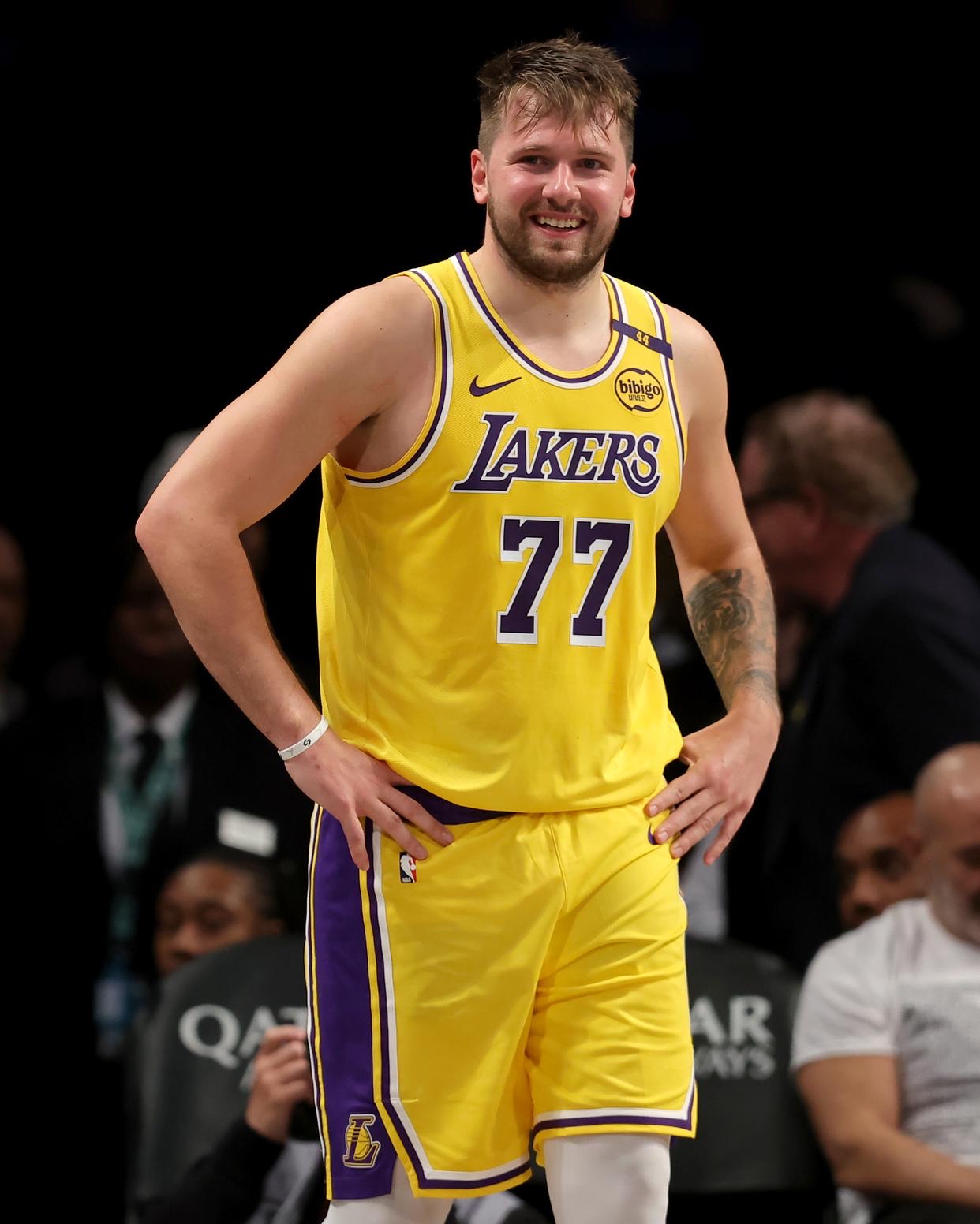 爱游戏体育-里程碑夜！丹佛掘金豪取连胜；NBA常规赛今夜刷纪录；质疑声仍在；赛程密集仍需轮换的简单介绍