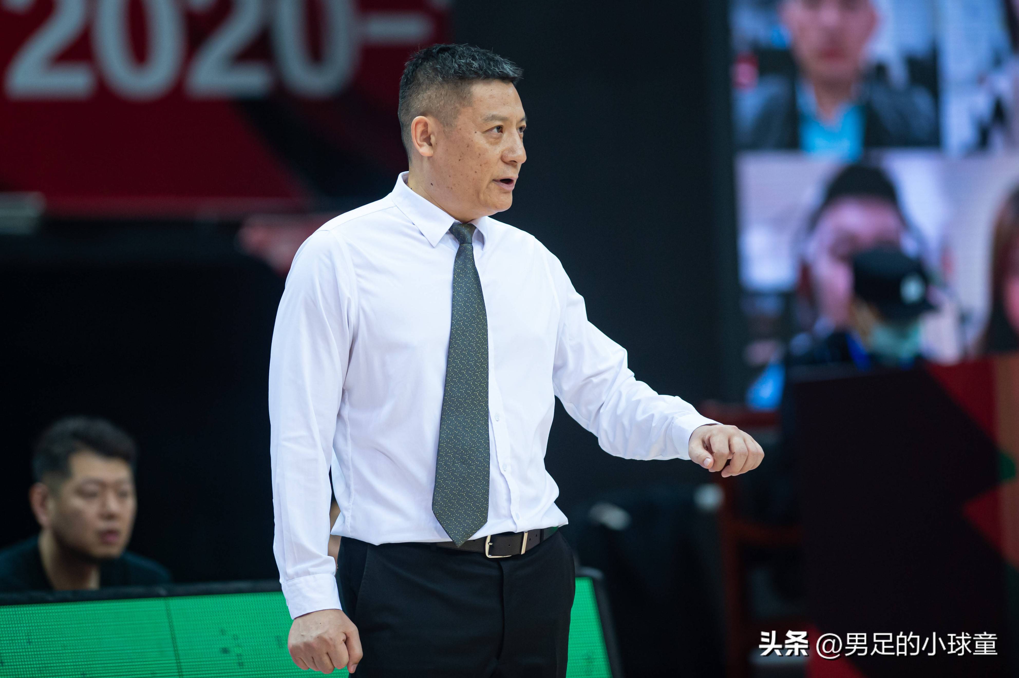 爱游戏-包含CBA常规赛关键时刻再迎强敌，葡萄牙体育伤情更新，主帅态度：质疑声仍在，资深球员宣示担当的词条